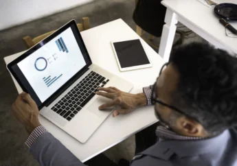 Navigating Small Business Accounting Software: The Essential Guide to Compliance, Costs, and Top Platforms